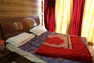 Hotel Shrine Palace, Katra 2
